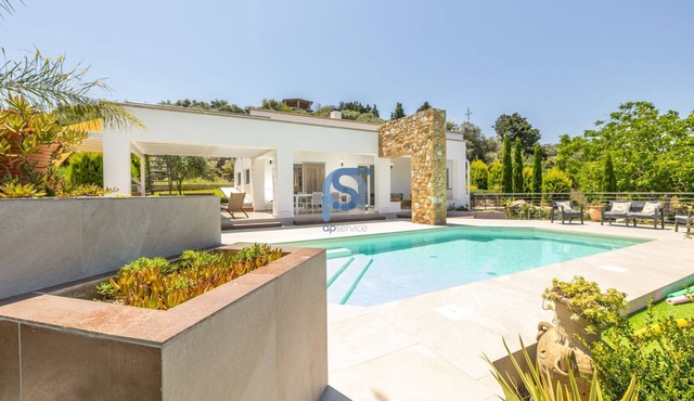 Villa Irene Super Deluxe with a Stunning Private Pool