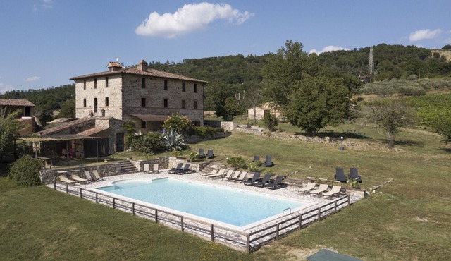 Villa La Prateria, an oasis of peace between viney
