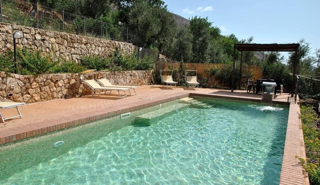 Villa Itri - Zaffiro - Apartment with shared pool