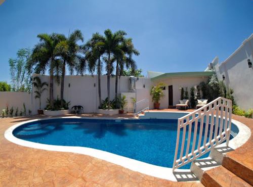 Villa James