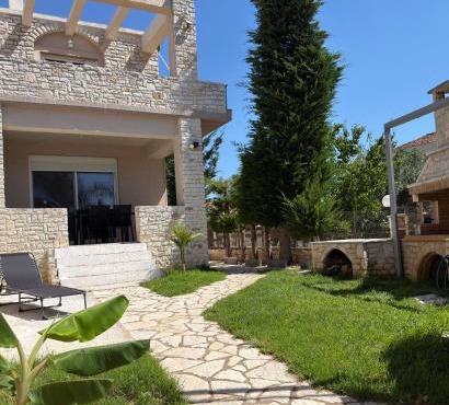Villa K-G