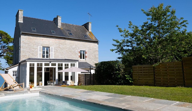 VILLA KER JEAN, 8 PERSONS, SEA VIEW, 5 MINUTES WALK FROM THE BEACH, SWIMMING POOL 3x6