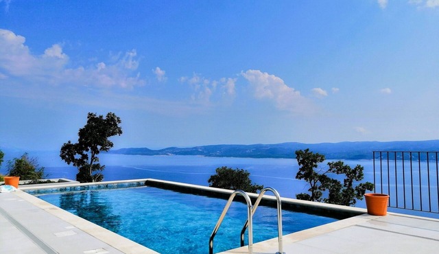 Villa Kira-4 stars accommodation for your perfect vacation