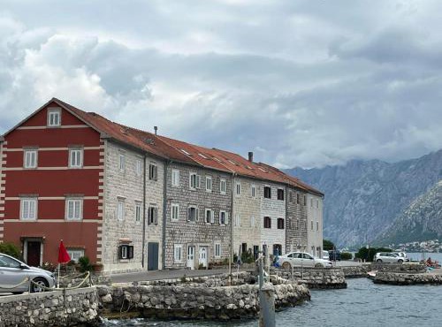 Villa Kotor Air