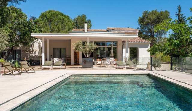 Villa L’Exception – Luxury design villa near Nîmes