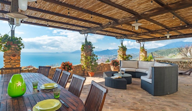 Villa L'orizzonte con vista