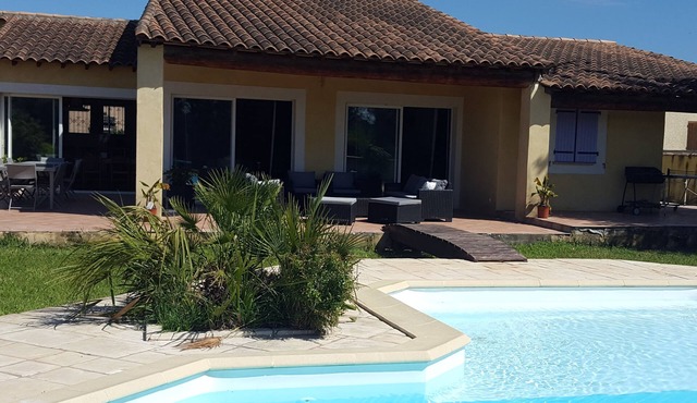 VILLA "La Crau" Exceptional Provencal oasis with private saltwater pool