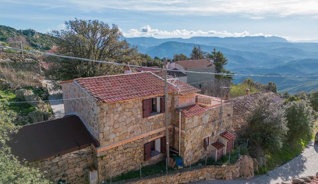 Villa "La Dimora Degli Dei" with Mountain View, Terrace & Wi-Fi