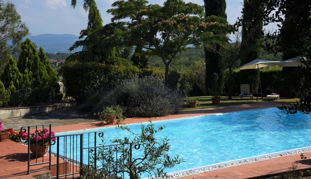 Villa La Grotta
