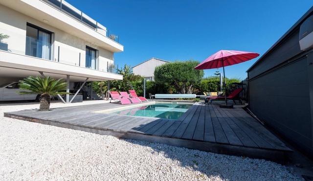 Villa La LONDE Les MAURES Sleeps 14 Heating Pool Between HYERES and Le LAVANDOU