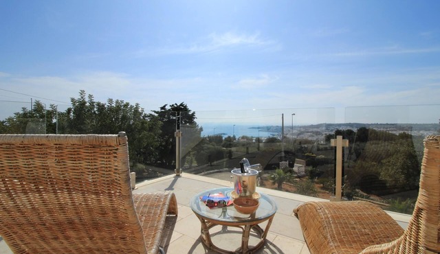 Villa La Perla Bianca by LoveSud