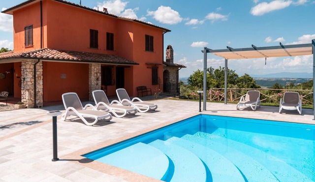 Villa La Pieve - Nine Bedroom Villa, Sleeps 20