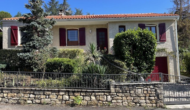 Villa LA Roseraie Figeac