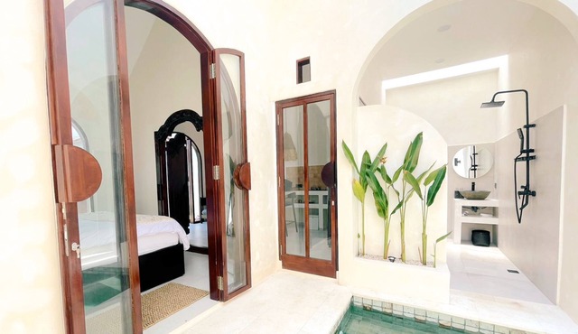 VILLA LALA