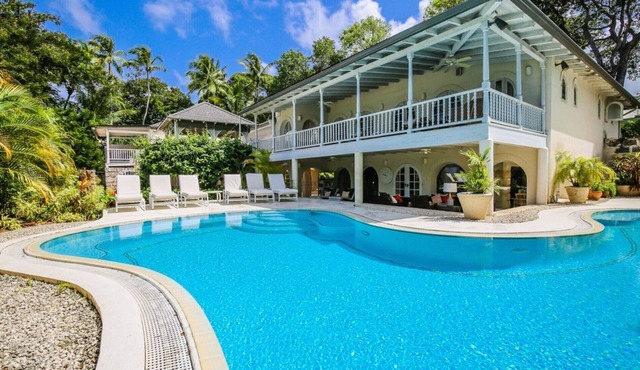 Villa Landfall House, Sandy Lane by Fantasia Villas