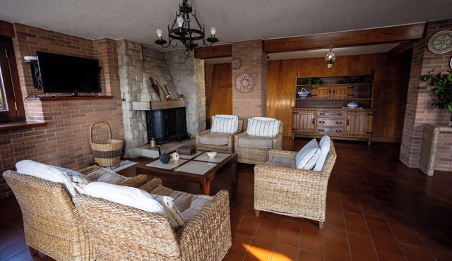 VILLA LARA