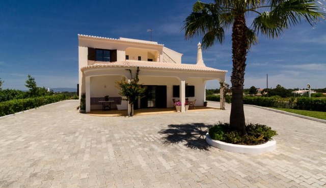 Villa Larotil