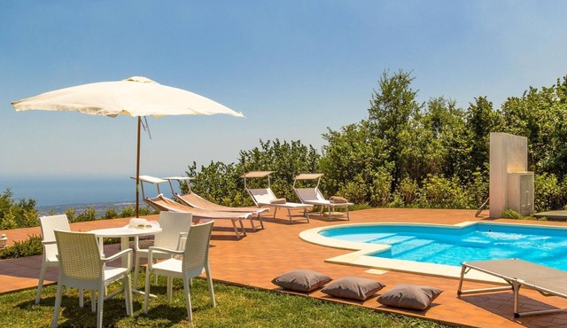 Villa Le Vignoble in Montargano by Interhome