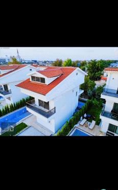 Villa Lee