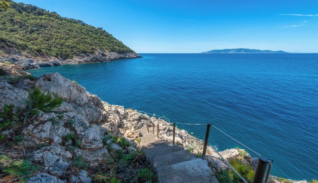 Villa Lentisco - Five Bedroom Villa, Sleeps 8