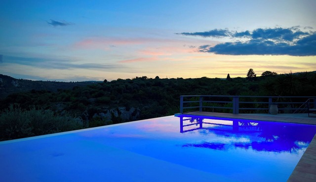Villa Lenzo - Between nature and wonder