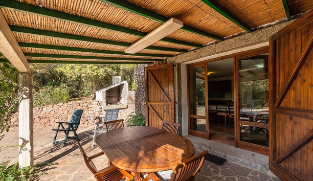 Villa Lilli with Sea View, Private Terrace, Garden & Balcony