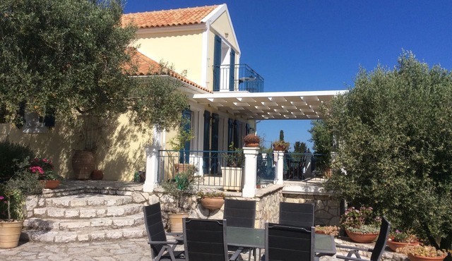 Villa Lithia With Private Pool And Exceptional Sea Views