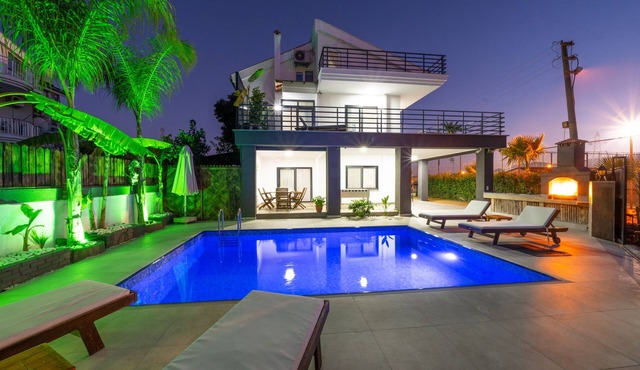 Villa London