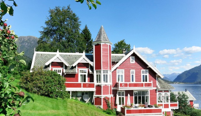 Villa Lorna by Interhome
