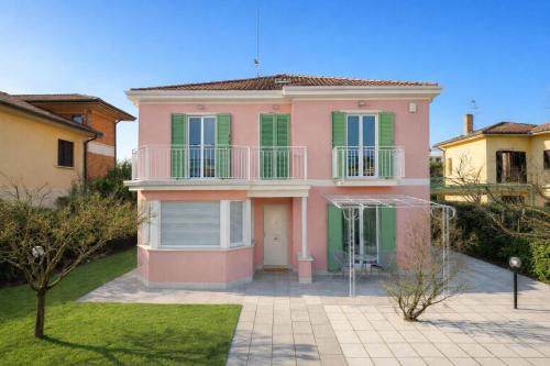 Villa Lucchetta - Tre Camere e Appartamento con parcheggio Interno