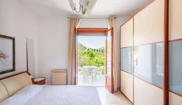 Villa 'Lucia' with Shared Terrace and Wi-Fi