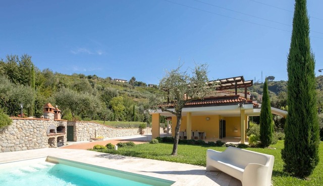 Villa Lunense In Carrara, Tuscany