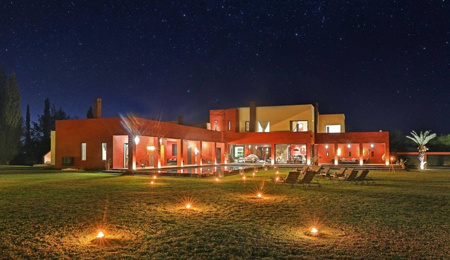 Villa Luxe Marrakech 7 rooms heated swimming pool jaccuzi hammam 30 mn Marrakech