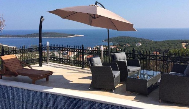 Villa magic