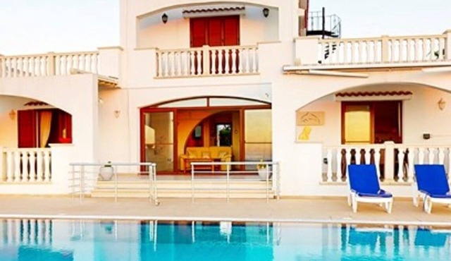 villa magic sunset