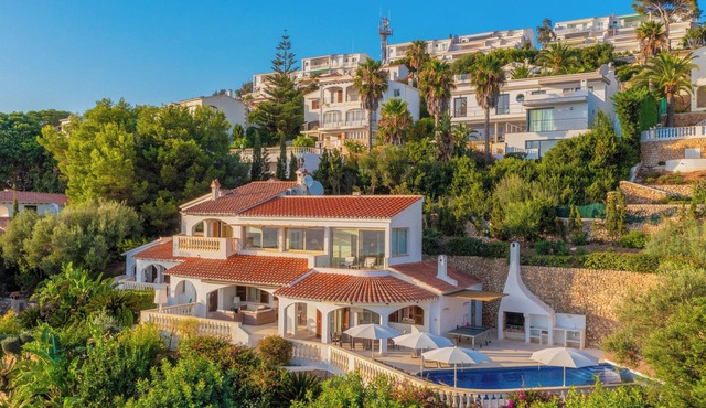 Villa Maitreya - Five Bedroom Villa, Sleeps 12