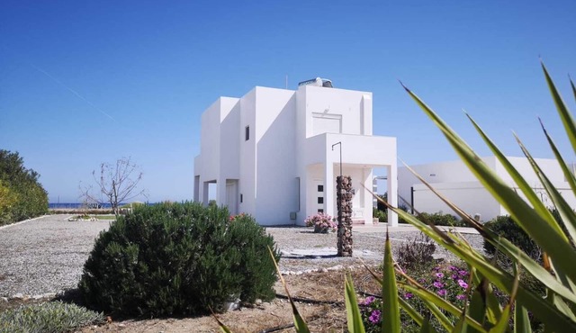 Villa Mangano, Three minutes walk to Afandou beach, Three bedrooms, sleeps 6.
