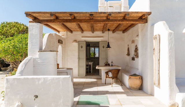 Villa 'Mari Art Cycladic Villas - Aeolos' with Sea View, Wi-Fi and Air Conditioning