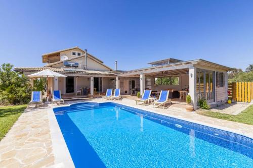 Villa Marilisa by Villa Plus