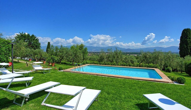 Villa Marusca – Villa with a private pool and panoramic views in Tuscany