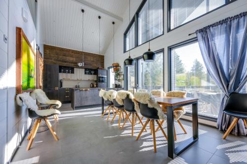 Villa Marvik near golfcourse Incl Sauna, Terrace, Jacuzzi for extra fee