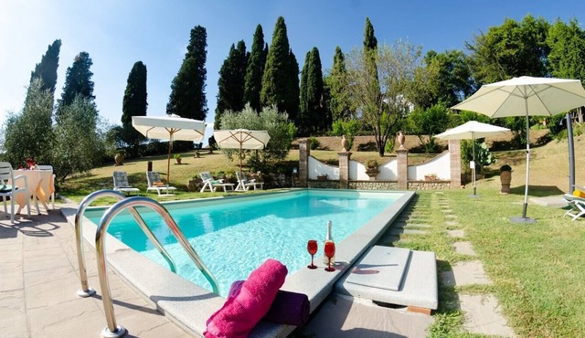 Villa Massimiliano - Private Tuscan villa with pool