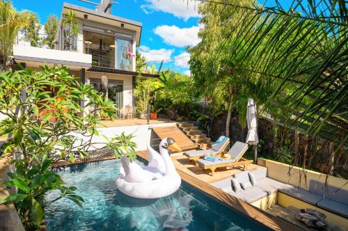 Villa Mauritius - Designer Private Studios