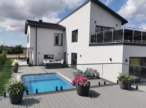 Villa med pool