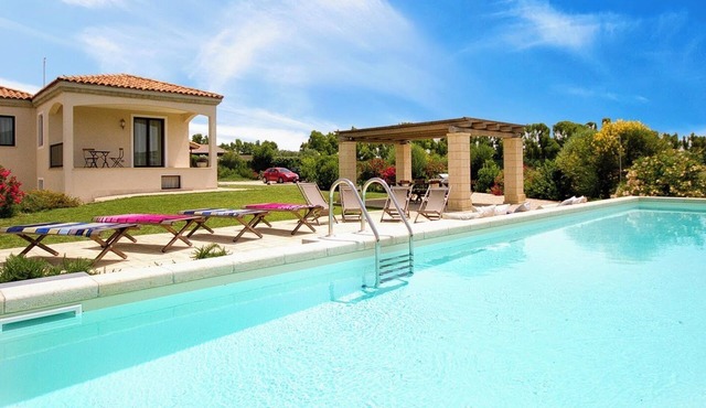 Villa Melisandre, Luxury Villa close to the Alghero beaches, Private Pool
