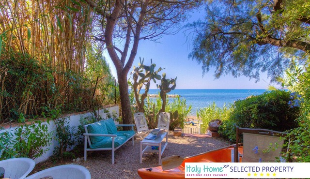 Villa Melograno ★ Villa for 8 guests with Private Access to the Beach and Garden