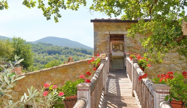 Villa Miavana - Five Bedroom Villa, Sleeps 10