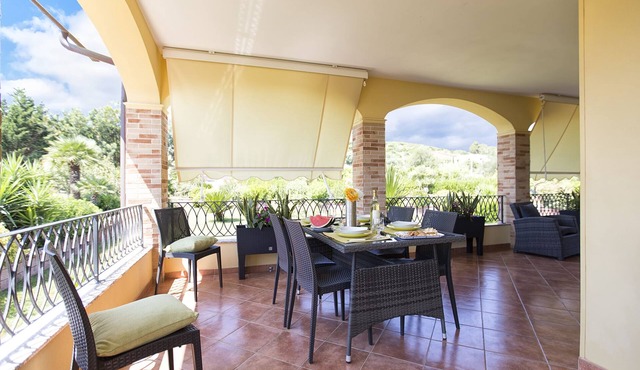 Villa Mistral, for 7 persons, Terrace, Barbecue, Air conditioning, WiFi