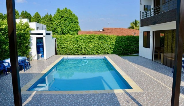 Villa Moderna para Descansar