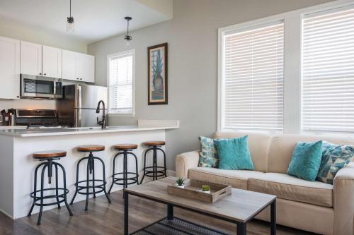 Villa Mojito Unit B in Historic Downtown